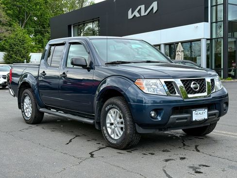 Used 2021 Nissan Frontier SV w/ SV Utility Package AWD/4WD image 1