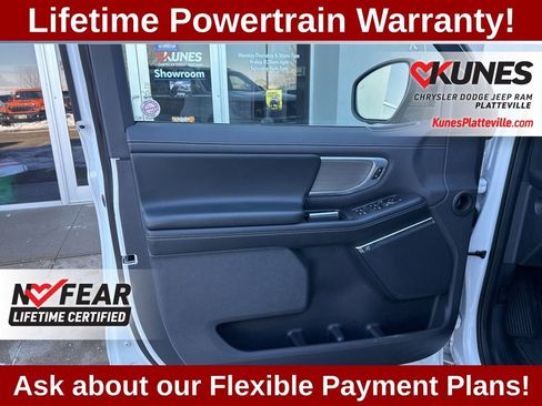 Used 2025 Ford Expedition Max Platinum image 12