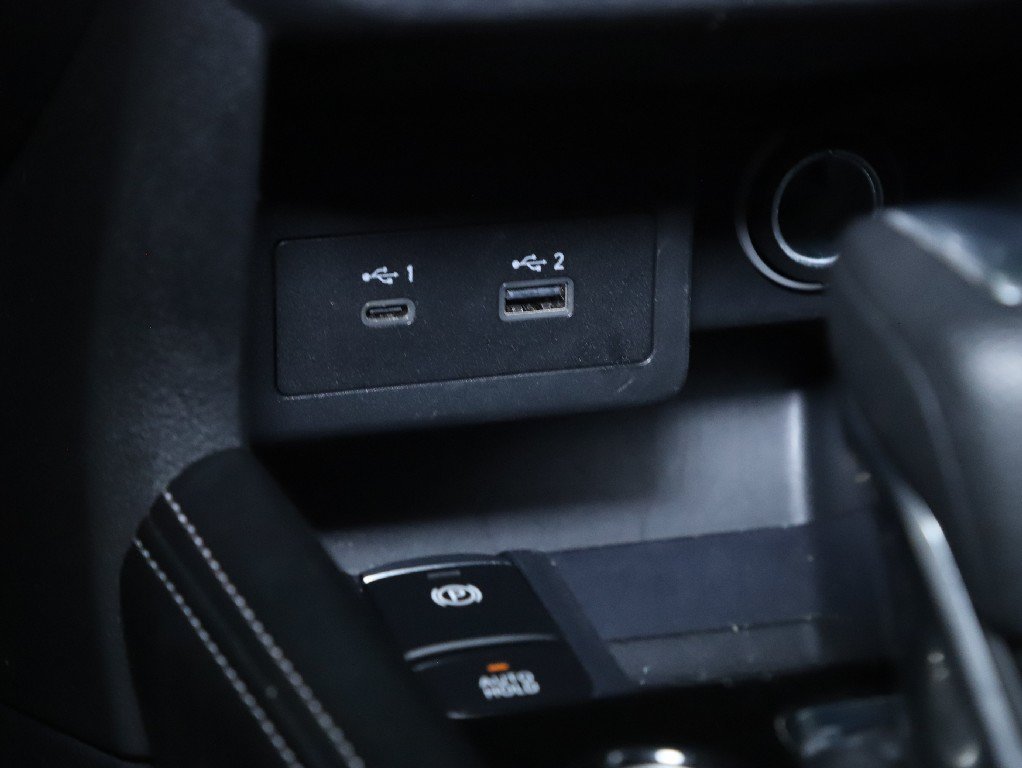 Certified 2023 Nissan Kicks SV FWD image 28