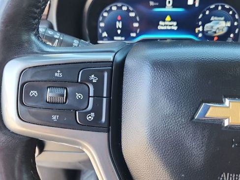 Used 2022 Chevrolet Tahoe LT w/ LT Signature Plus Package image 18