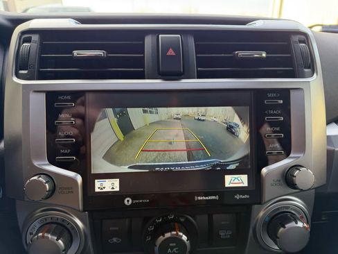 Used 2022 Toyota 4Runner SR5 Premium image 17