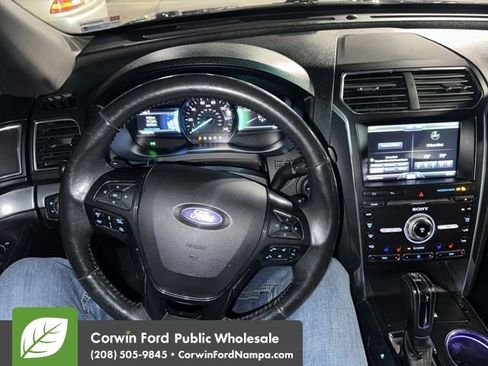 Used 2016 Ford Explorer Sport w/ Equipment Group 401A image 18