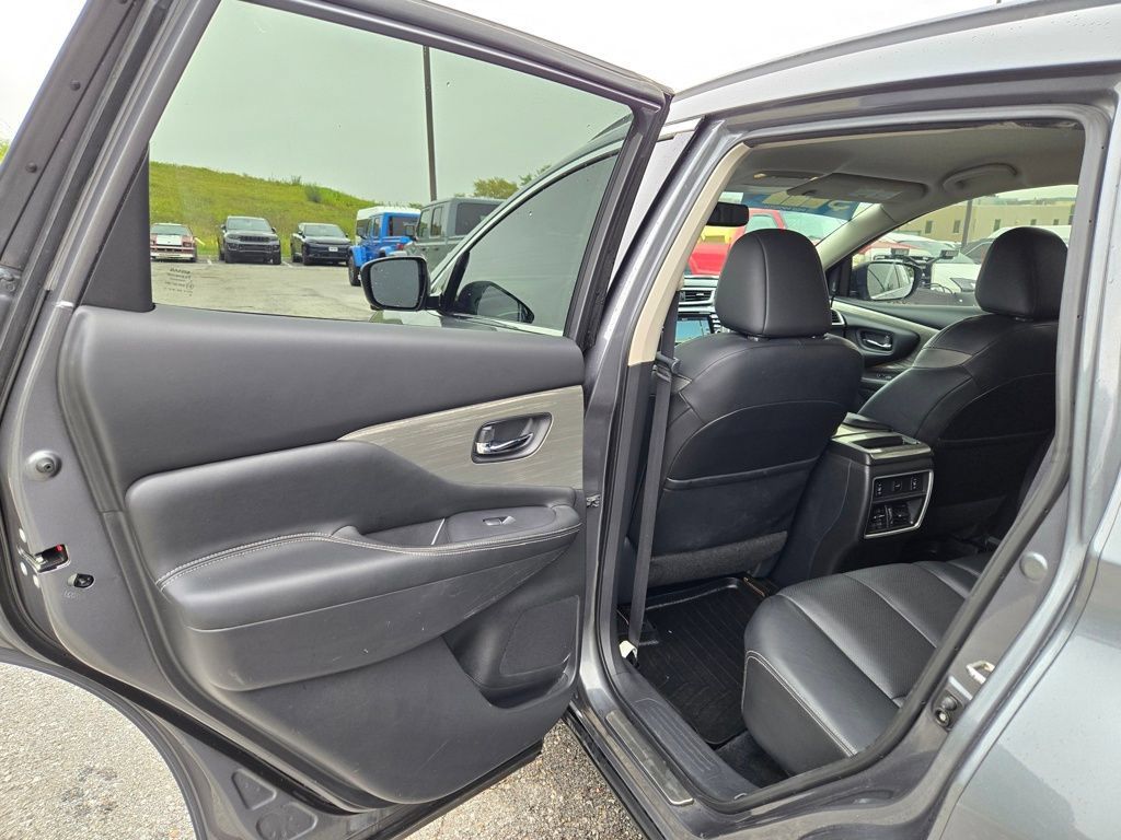 Used 2018 Nissan Murano SL w/ Midnight Edition Package AWD/4WD image 26
