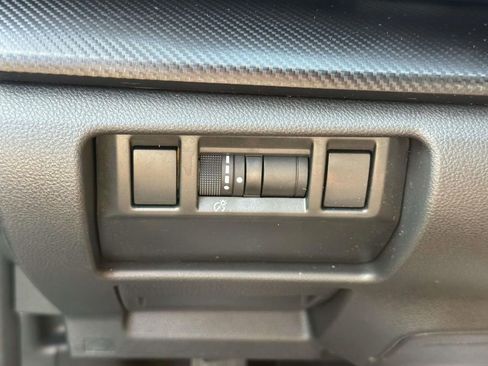 Certified 2025 Subaru Crosstrek 2.0i Premium image 31