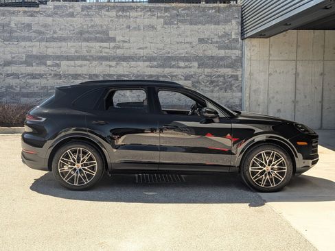New 2026 Porsche Cayenne image 8