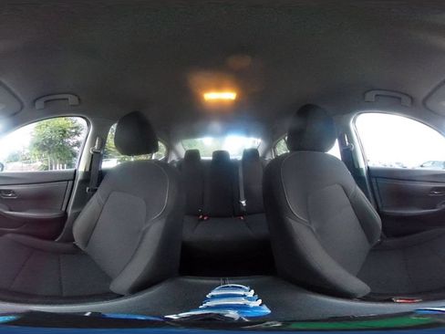 Used 2025 Nissan Sentra S FWD image 40