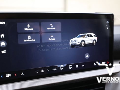 New 2025 Ford Explorer Active image 29