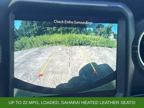 Used 2021 Jeep Wrangler Unlimited Sahara w/ Dual Top Group AWD/4WD image 29