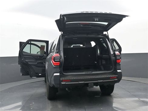 New 2026 Toyota 4Runner SR5 image 34