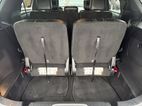 Used 2016 Ford Explorer XLT w/ Equipment Group 202A image 20