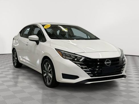 Used 2025 Nissan Versa SV FWD image 1