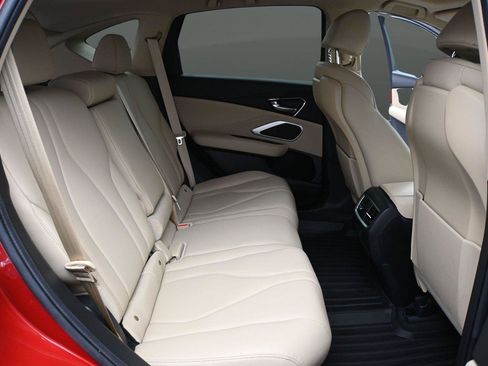 Used 2024 Acura RDX SH-AWD image 22