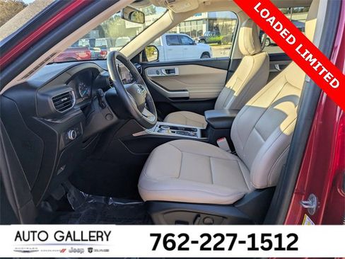 Used 2022 Ford Explorer Limited w/ Equipment Group 301A image 22