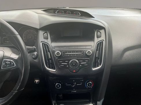 Used 2018 Ford Focus ST FWD image 9