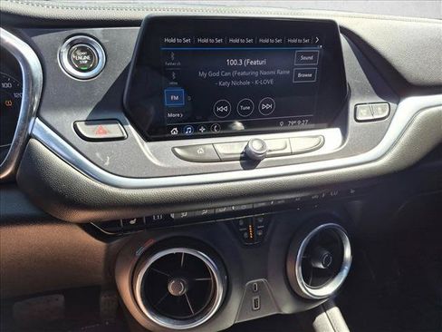 Used 2019 Chevrolet Blazer LT w/ Sun and Wheels Package FWD image 12
