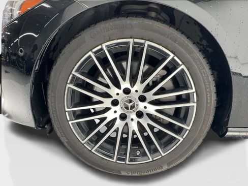 Used 2025 Mercedes-Benz C 300 Sedan image 12