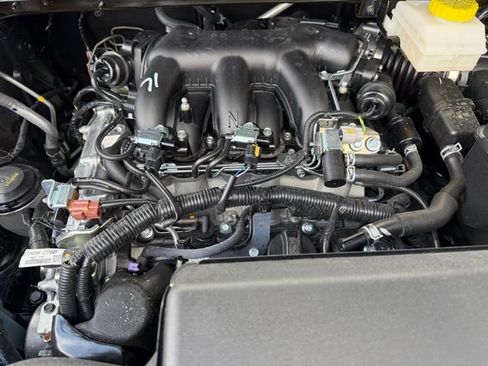 Certified 2026 Nissan Pathfinder S FWD image 63