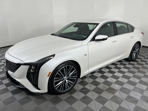 Used 2025 Cadillac CT5 Premium Luxury image 8