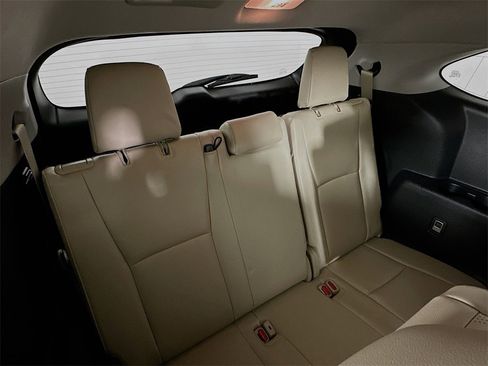 Used 2023 Toyota Highlander Platinum image 27
