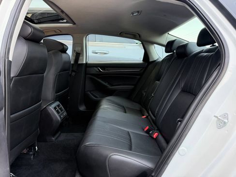 Used 2021 Honda Accord Touring image 18
