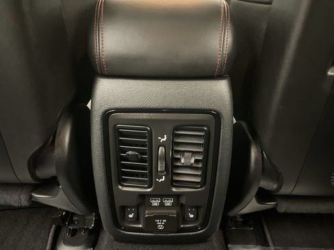 Used 2024 Dodge Durango R/T AWD/4WD image 17