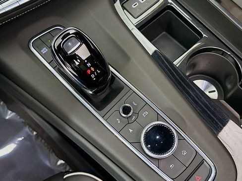 Used 2023 Cadillac Escalade ESV Sport AWD/4WD image 19