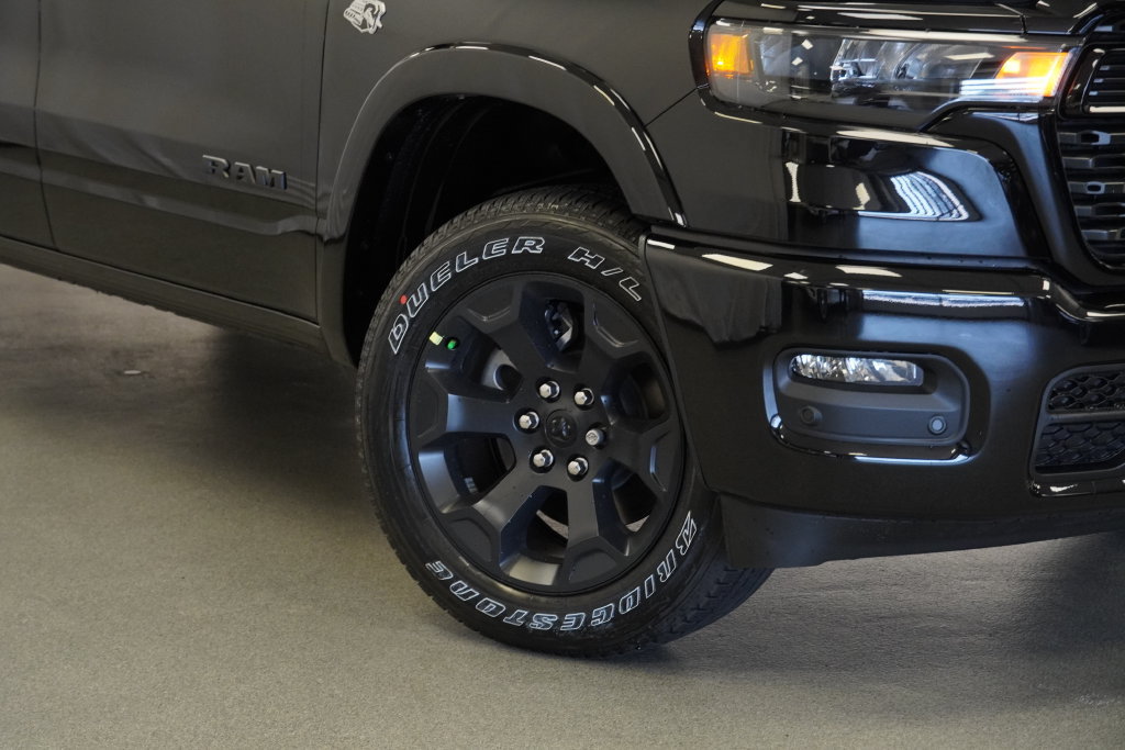 New 2026 RAM 1500 Big Horn AWD/4WD image 4