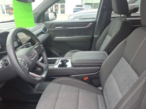 Used 2025 GMC Acadia Elevation w/ Black Edition AWD/4WD image 7