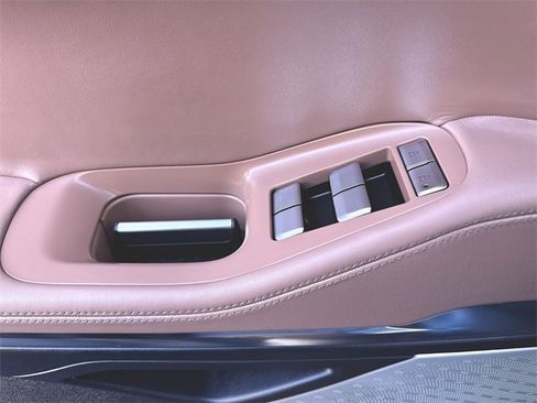 Used 2025 Lincoln Navigator L Black Label image 24