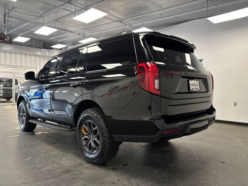 Used 2025 Ford Expedition Tremor AWD/4WD image 9