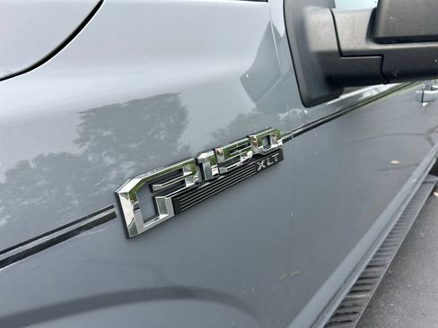Used 2020 Ford F150 XLT w/ Equipment Group 302A Luxury AWD/4WD image 5