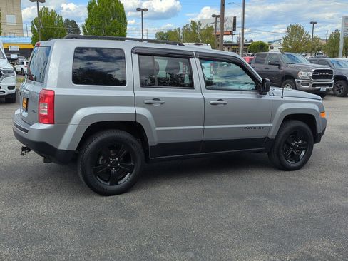 Used 2015 Jeep Patriot Sport w/ Power Value Group AWD/4WD image 6