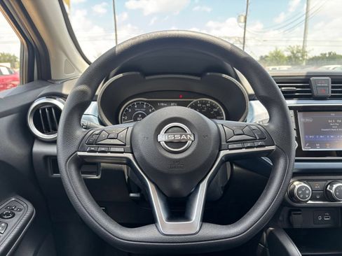 Used 2025 Nissan Versa SV FWD image 25