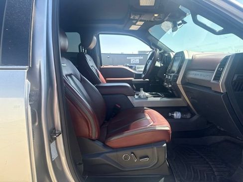 Used 2022 Ford F350 Platinum AWD/4WD image 18