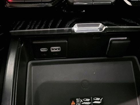 Used 2023 GMC Yukon XL Denali image 67