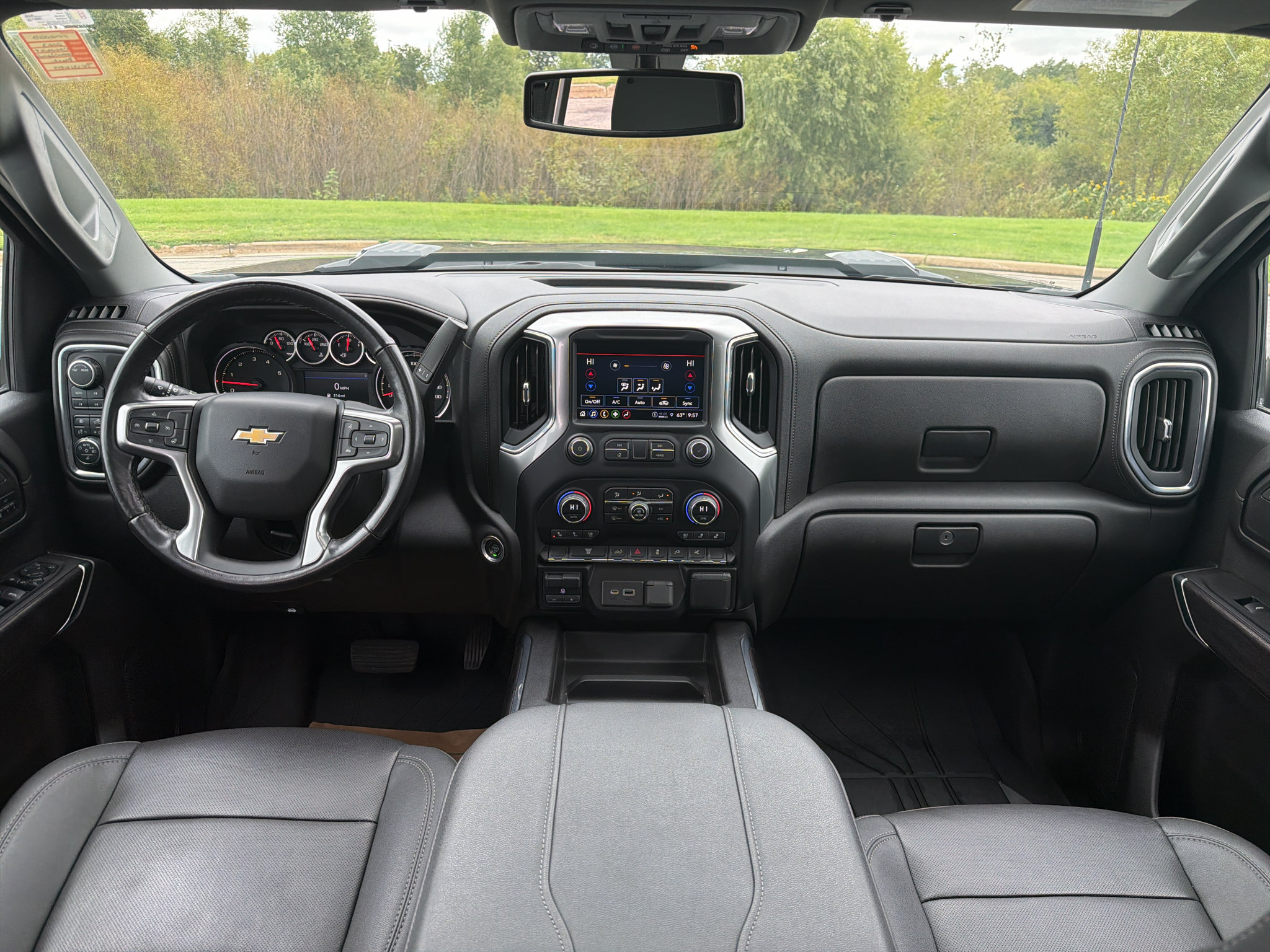 Used 2023 Chevrolet Silverado 2500 LTZ w/ LTZ Convenience Package AWD/4WD image 20