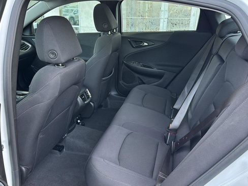 Used 2024 Chevrolet Malibu LT image 9