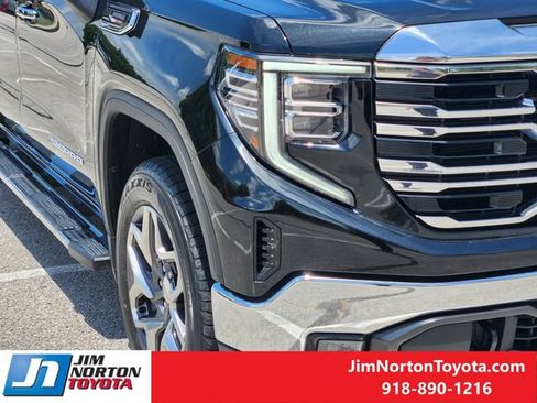 Used 2023 GMC Sierra 1500 SLT w/ SLT Premium Package AWD/4WD image 10