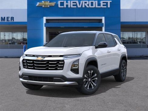 New 2026 Chevrolet Equinox LT image 6