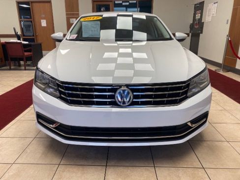 Used 2017 Volkswagen Passat 1.8T SE image 6