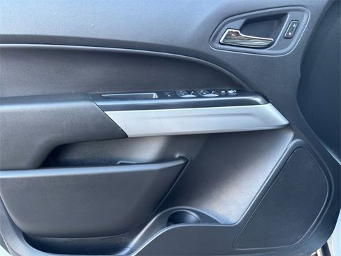 Used 2021 Chevrolet Colorado ZR2 image 16