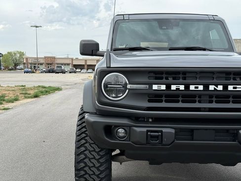 Used 2023 Ford Bronco Black Diamond AWD/4WD image 6