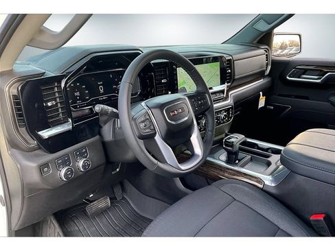 Used 2025 GMC Sierra 1500 Elevation AWD/4WD image 7