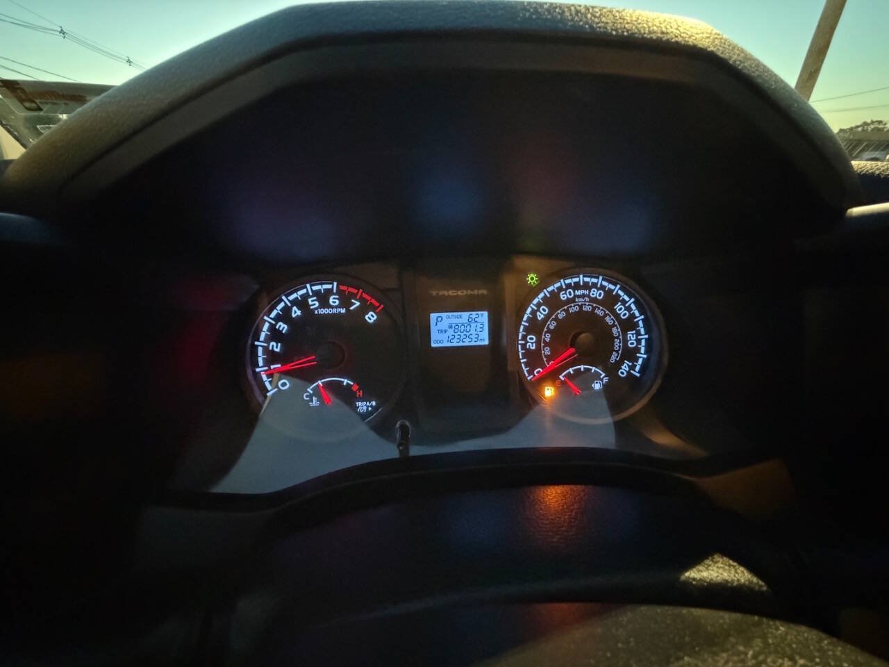 Used 2016 Toyota Tacoma SR AWD/4WD image 15