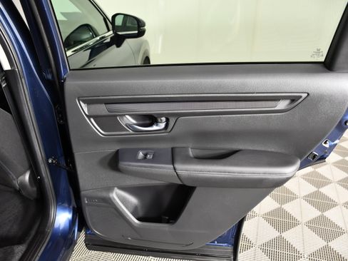 Certified 2025 Honda CR-V LX image 41