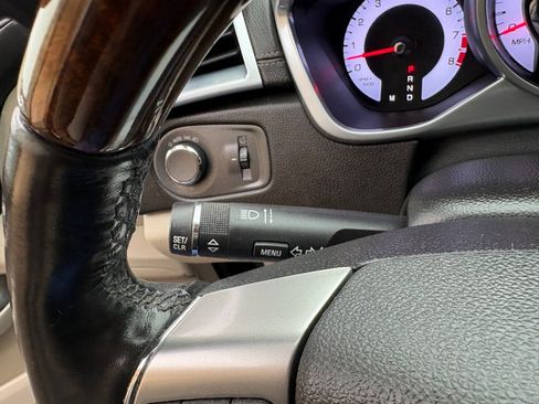 Used 2012 Cadillac SRX Luxury image 44