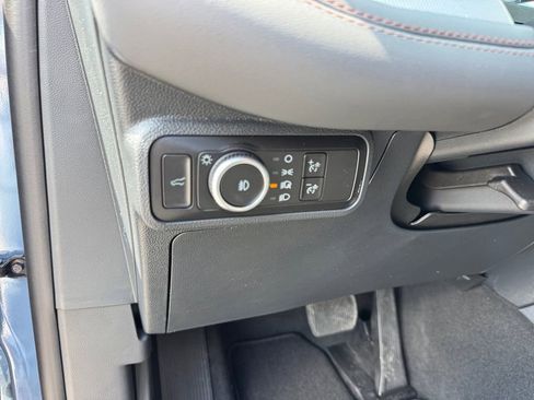 New 2026 Ford Explorer Active RWD image 32
