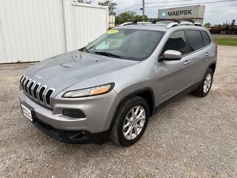 Used 2014 Jeep Cherokee Latitude FWD image 7