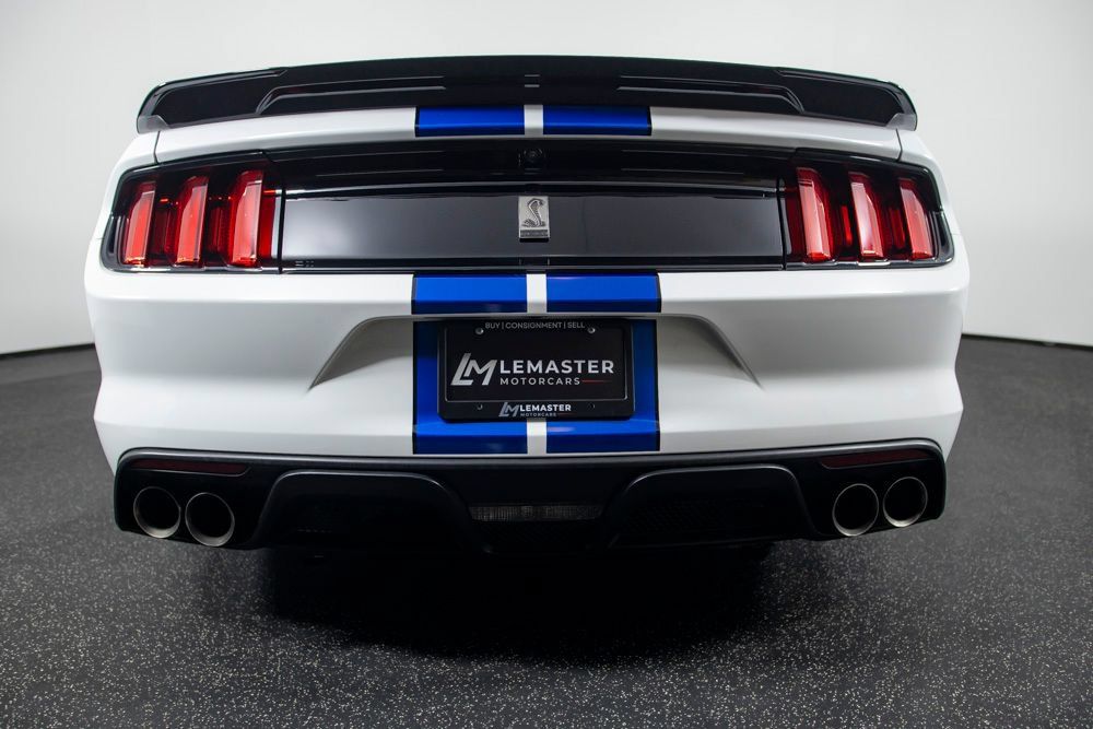 Used 2018 Ford Mustang Shelby GT350 RWD image 31