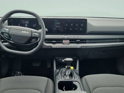 Used 2025 Kia K4 FWD image 11